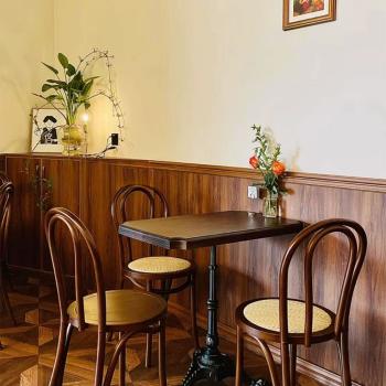 Großhandel B2B Massivholz-Esstisch Cafe Tisch und Stuhl Set Restaurant